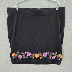 Torrid‎ Women Skirt 3 Black Floral Embroidered Hem Ponte Mini Pencil Studded NWT